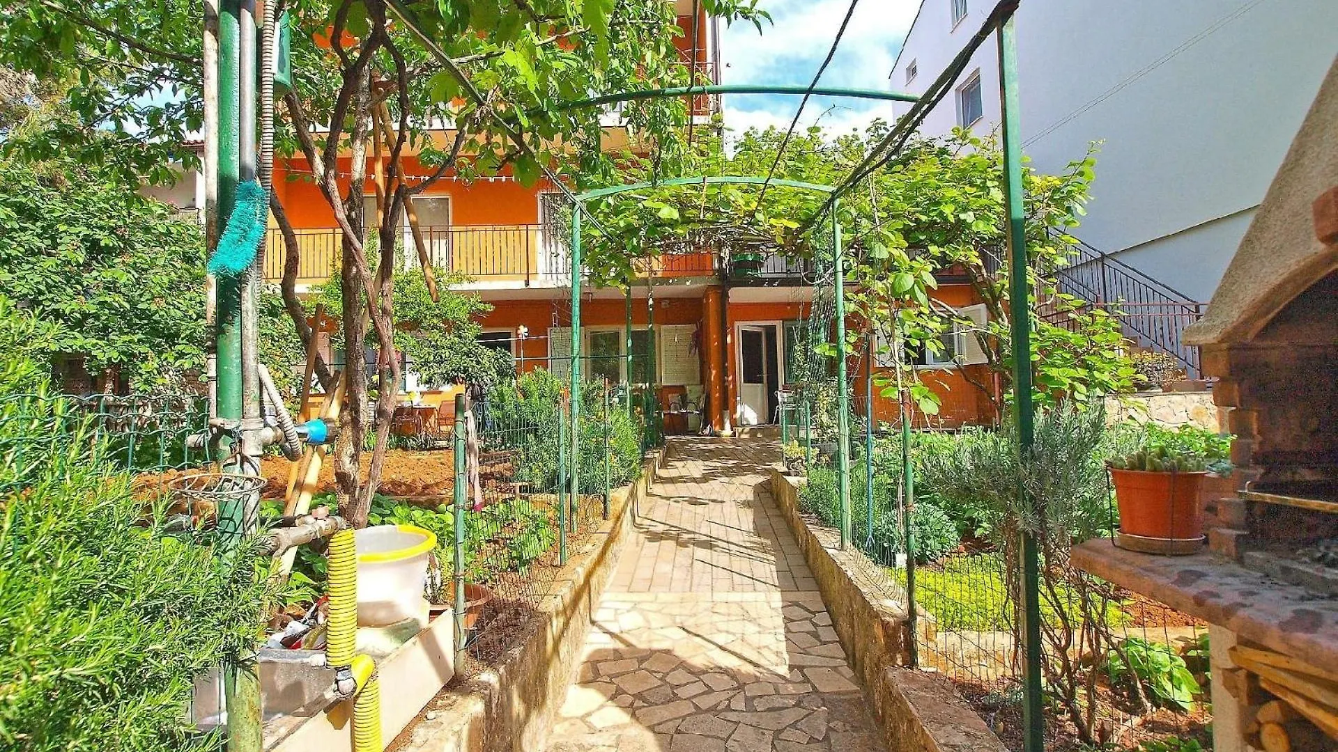 Apartment Ferienwohnung Fuer 6 Personen Ca 80 Qm In Pula, Istrien Istrische Riviera Croatia
